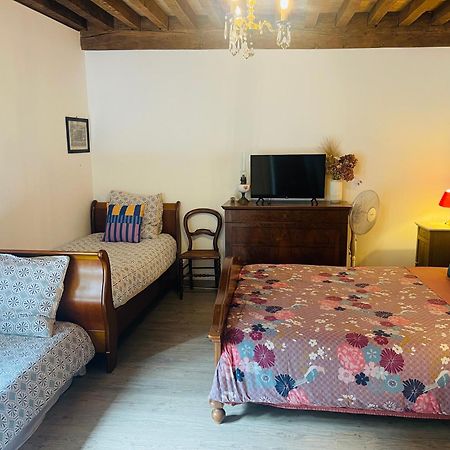 Manoir Saint-Pierre Bed & Breakfast Villersexel Екстериор снимка