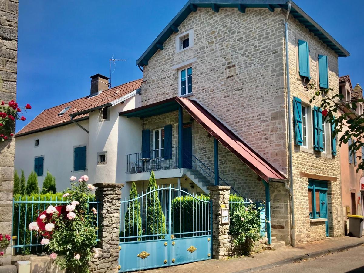 Manoir Saint-Pierre Bed & Breakfast Villersexel Екстериор снимка