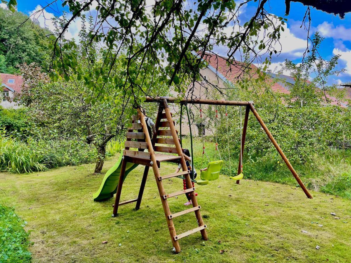 Manoir Saint-Pierre Bed & Breakfast Villersexel Екстериор снимка