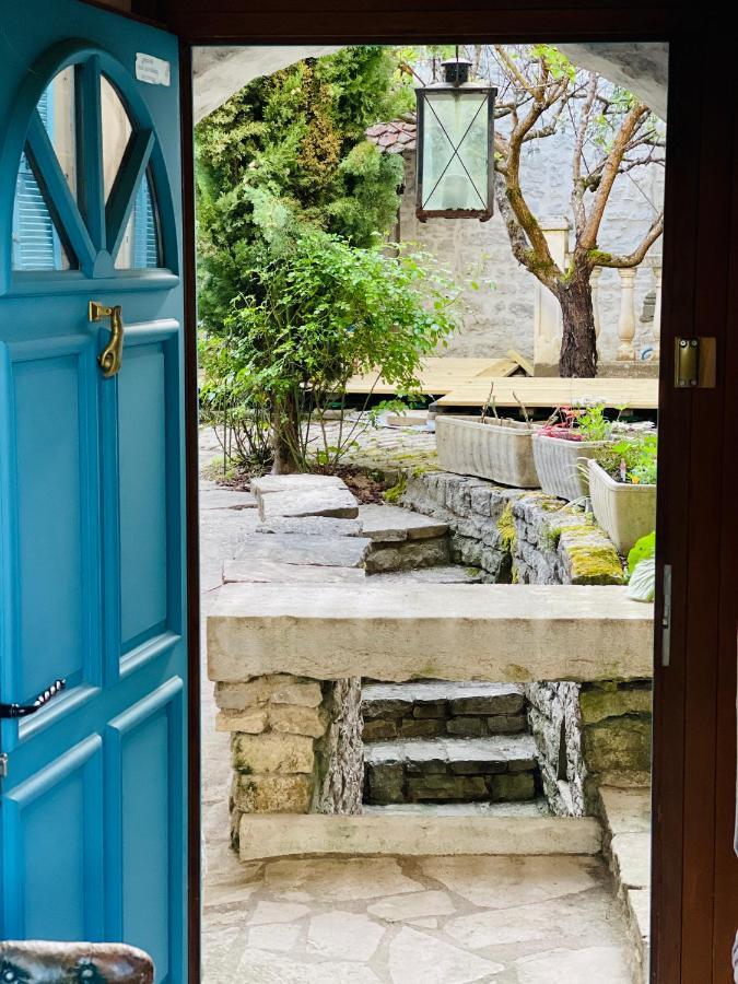 Manoir Saint-Pierre Bed & Breakfast Villersexel Екстериор снимка